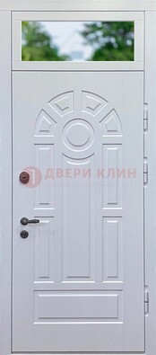 Белая входная дверь со стеклом и верхней фрамугой ДФГ-3 в Костроме