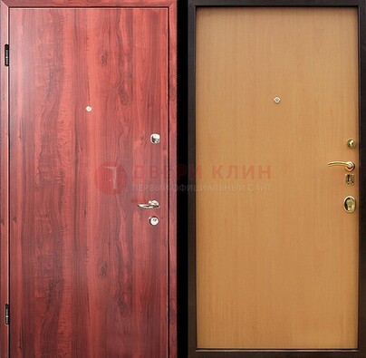 Красная железная дверь с ламинатом ДЛ-3 в Костроме