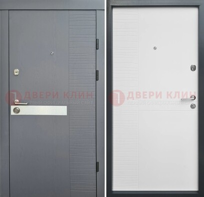 Серая металлическая дверь с белой резной МДФ панелью ДМ-215 в Костроме