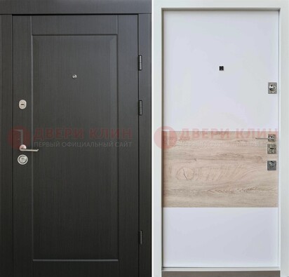 Черная металлическая дверь с белой МДФ внутри ДМ-230 в Костроме
