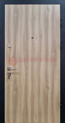 Светлая металлическая дверь с МДФ ДМ-340 в Костроме