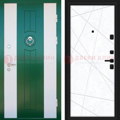 Зеленая железная дверь с панелями МДФ ДМ-369 в Костроме