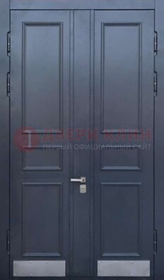 Черная двухстворчатая дверь для улицы с МДФ ДМ-535 в Костроме