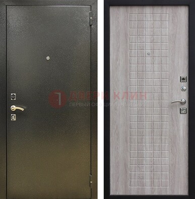 Железная темная дверь с порошковым покрытием и филенчатой МДФ ДП-297 в Костроме