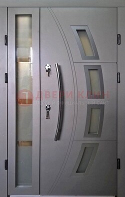 Серая железная дверь для дома со стеклом ДС-17 в Костроме
