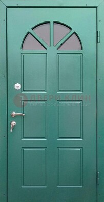 Зеленая стальная дверь со стеклом для дома ДС-28 в Костроме