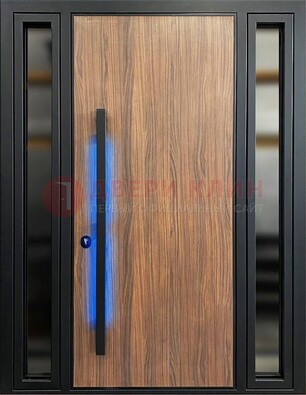 Коричневая металлическая дверь со стеклом ДС-69 в Костроме