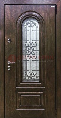 Темная филенчатая железная дверь со стеклом и ковкой ДСК-102 в Костроме