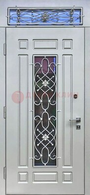 Белая железная дверь со стеклом и ковкой с верхней фрамугой ДСК-112 в Костроме