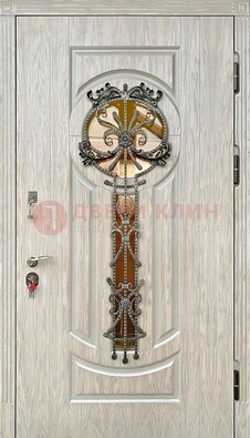 Светлая железная дверь со стеклом ковкой для коттеджа ДСК-134 в Костроме