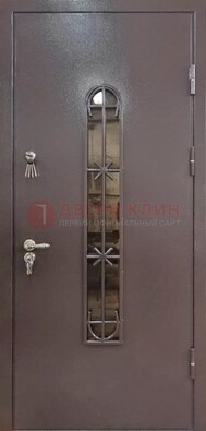 Металлическая дверь Порошок с небольшим стеклом и ковкой ДСК-282 в Костроме